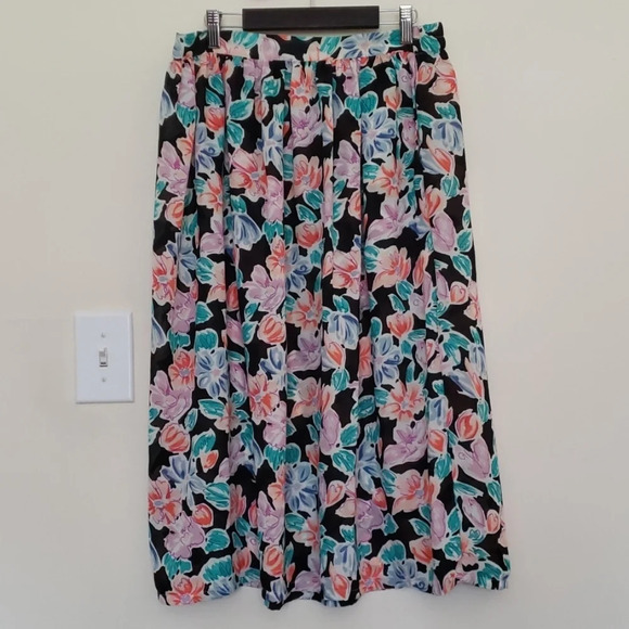 Vintage Dresses & Skirts - Vintage Judy Bond floral skirt